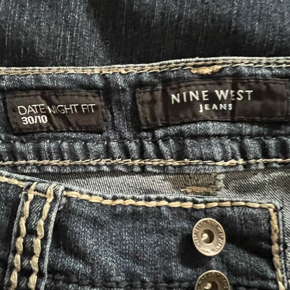 Preloved NINE WEST JEANS Date Night Fit Style: ANNETTE - Picture 3 of 10